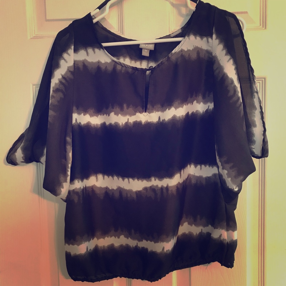 Flirty Converse top